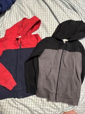 Carters Size 6 hoodies bundle of two